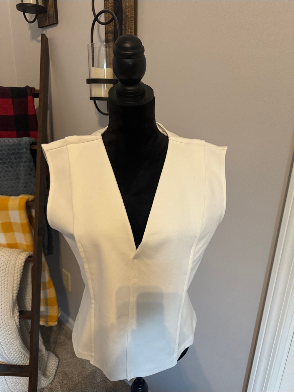 Mauve Cream Strapless V-Neck Structured Top